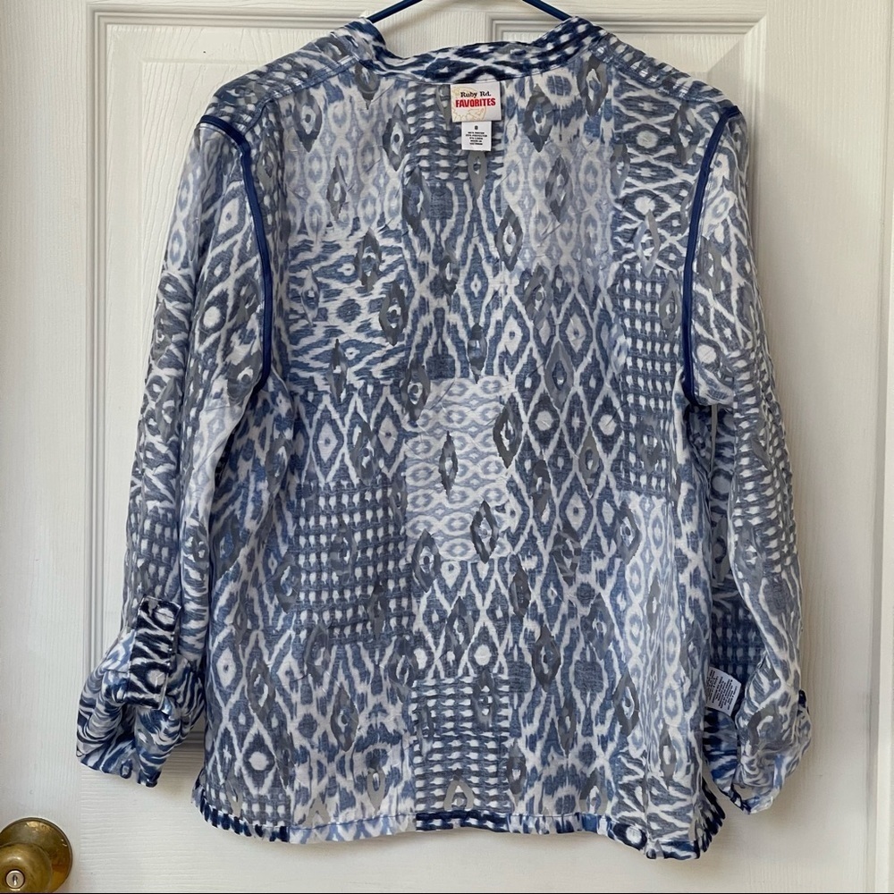 Ruby Rd. Favorites Women’s Geometric Button Down Sheer  Shirt size 8 - Picture 8 of 9